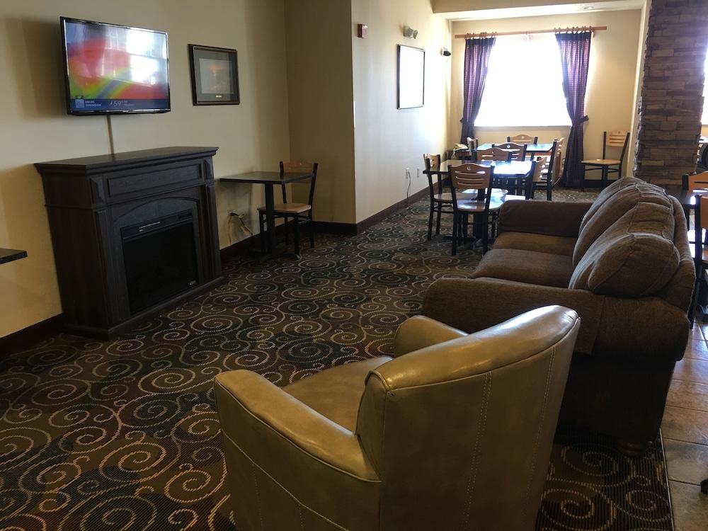 Microtel Inn & Suites By Wyndham Rice Lake Bagian luar foto