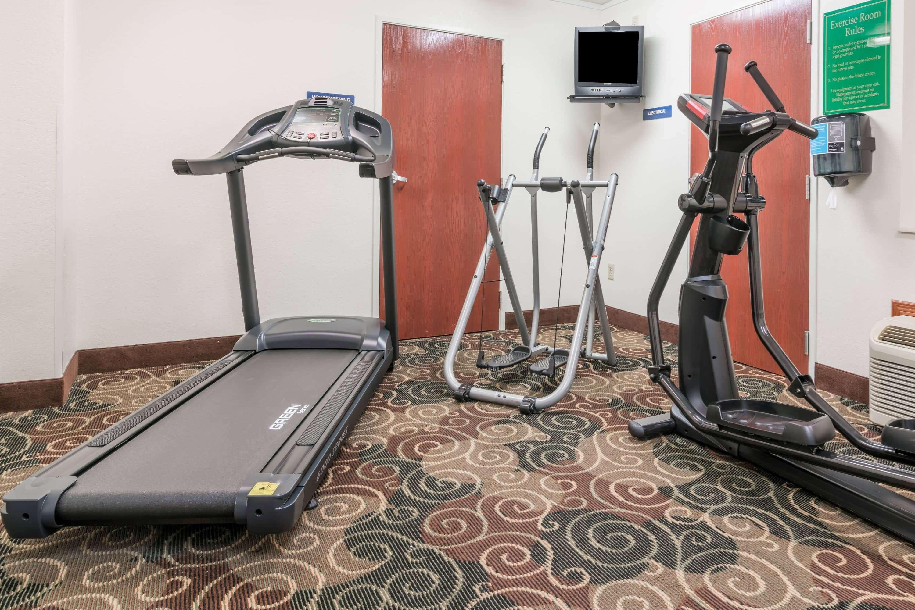 Microtel Inn & Suites By Wyndham Rice Lake Bagian luar foto